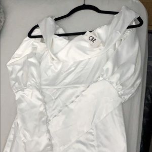 White silk dress. BRAND NEW 🤩